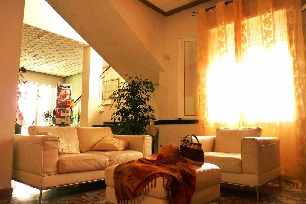 Hotel Villa Del Bagnino ริมินี ภายนอก รูปภาพ